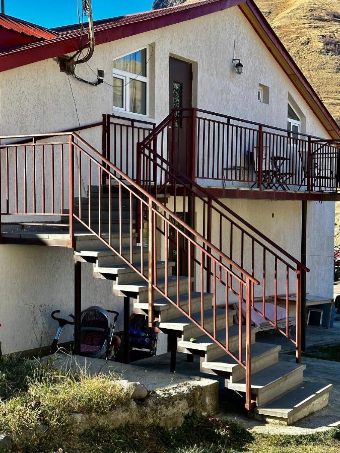 Guest House Chavchavadze N23 Stepantsminda Exterior photo